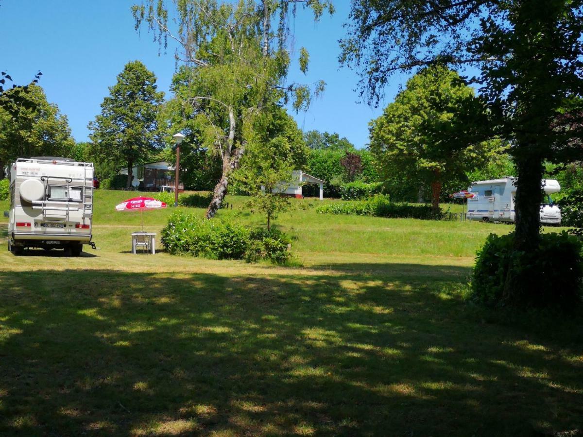Camping De Ladignac Le Long Bel Air Exterior foto
